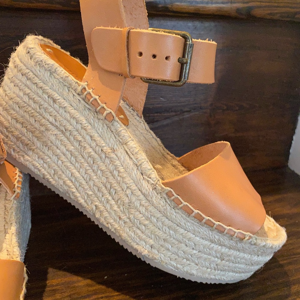 Platform sandals- Size 6 EUC